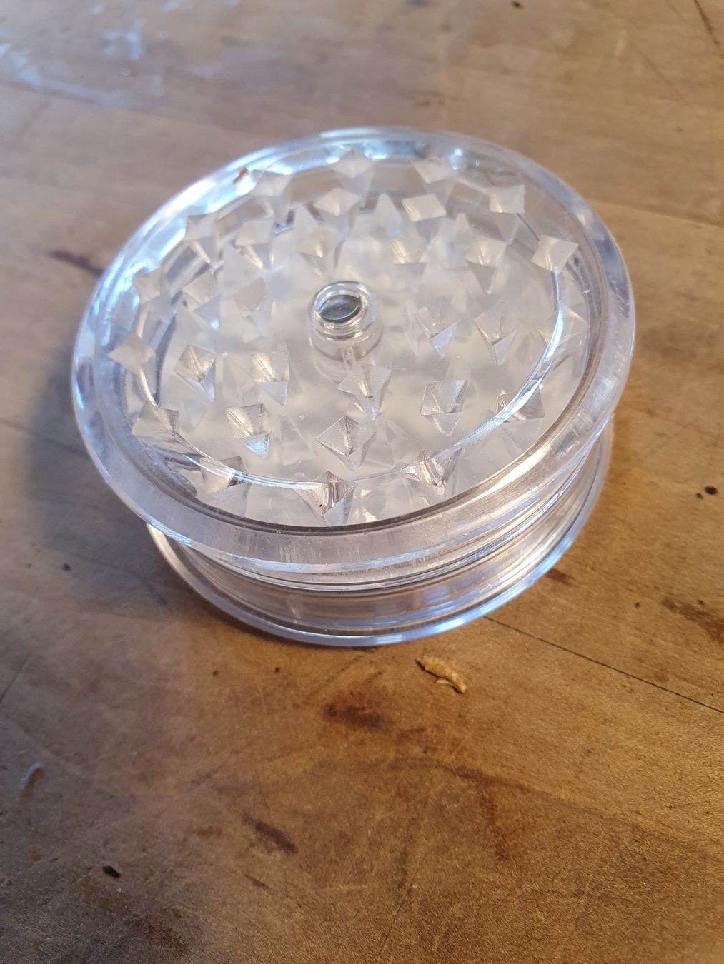 Contenitori & Simili: Breakshop CBD Blüten Zerkleinerer – Usato da Zürich venduto da loosebone 2