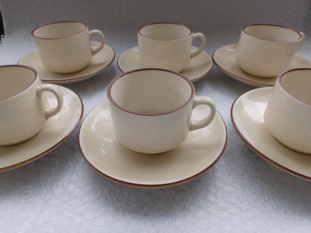 Tassen: RÖSSLER 6 Beige Kaffee Tassen mit Untertassen -E37 – Gebraucht aus Morges von vimajes12 1