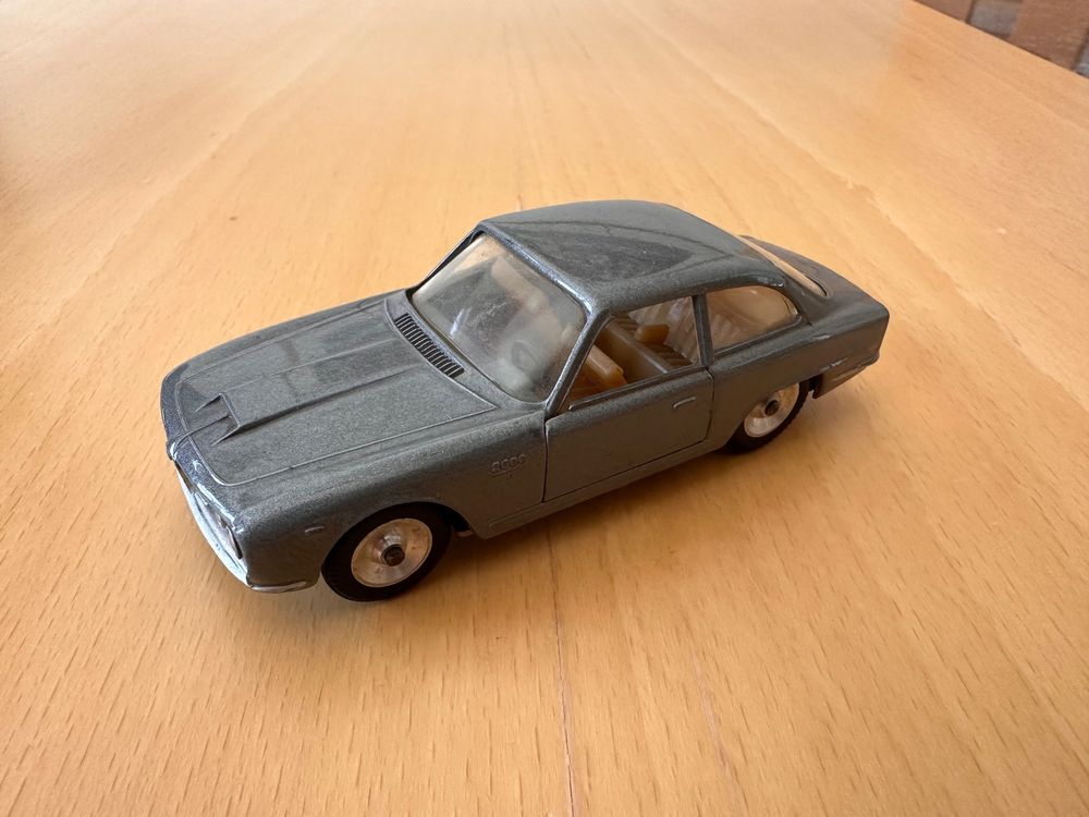 Solido 1/43 Alfa Romeo 2600 – Rouge, Série 100, Réf 125 (sans Boîte)