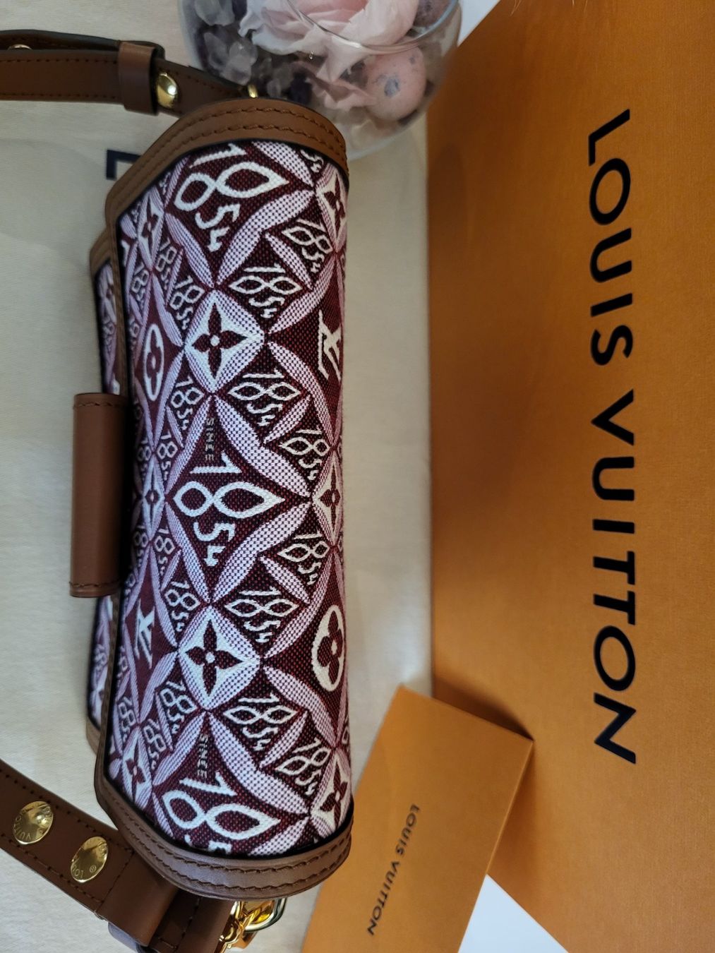 Louis Vuitton Borse da donna: Louis Vuitton M57172 SINCE 1854 DAUPHINE MINI – Nuovo (secondo la descrizione) da Gattikon venduto da lavric_d 4