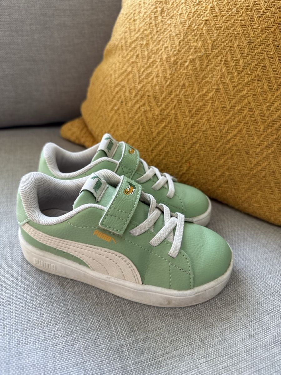 Puma Scarpe per ragazzi: Puma Kinder Turnschuhe Grösse 25 gebraucht – Usato da Ottikon venduto da Domito 1