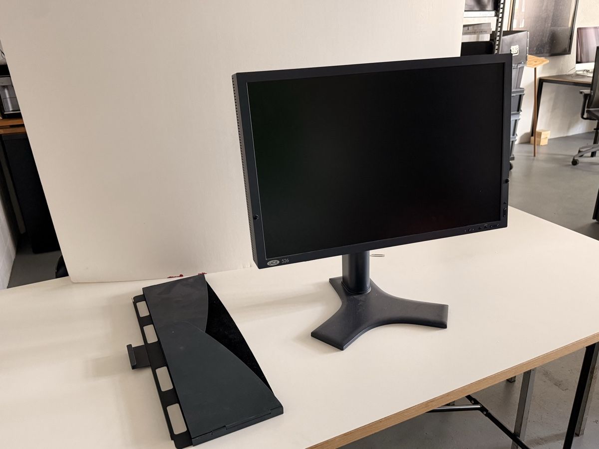 Eizo Monitor: Monitor  – Usato da Zürich venduto da El-Ga 6
