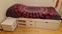 Bett 90x200cm mit Matraze