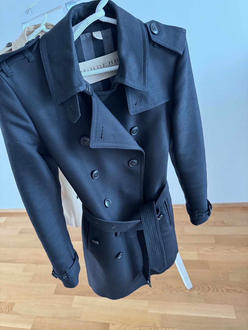 Burberry Mäntel: Burberry Mantel Trenchcoat GR 36 – Gebraucht aus Glattpark(Opfikon) von genevoise