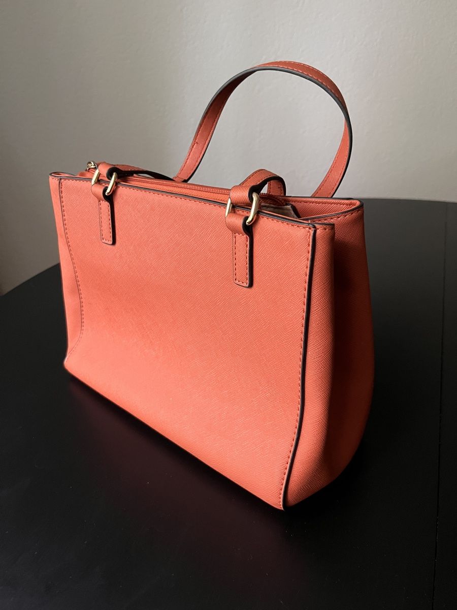 Taschen für Damen: Guess Tasche mit Schultergurt – Gebraucht aus Zürich von Nowstalgia 3