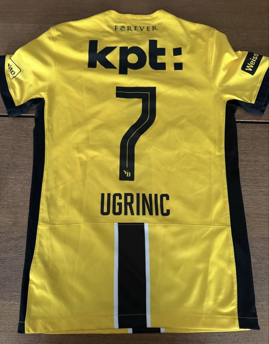 Canottiere & Pantaloni: BSC YB Trikot Ugrinic #7 – Usato da Basel venduto da kleinerprinz