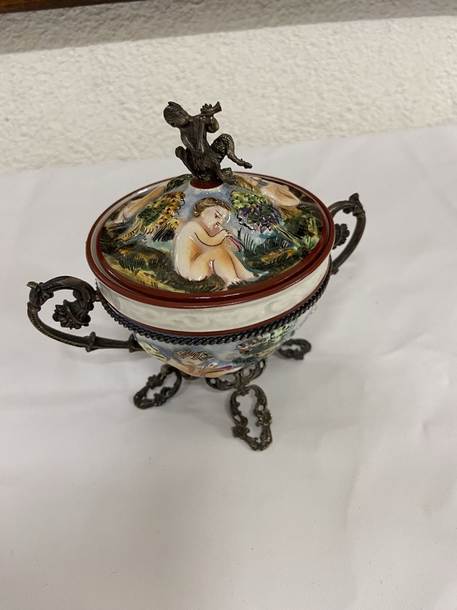 Zuccheriere: Alte Capodimonte Porzellan Schale  – Usato da Dietikon venduto da brocki-eyra 8