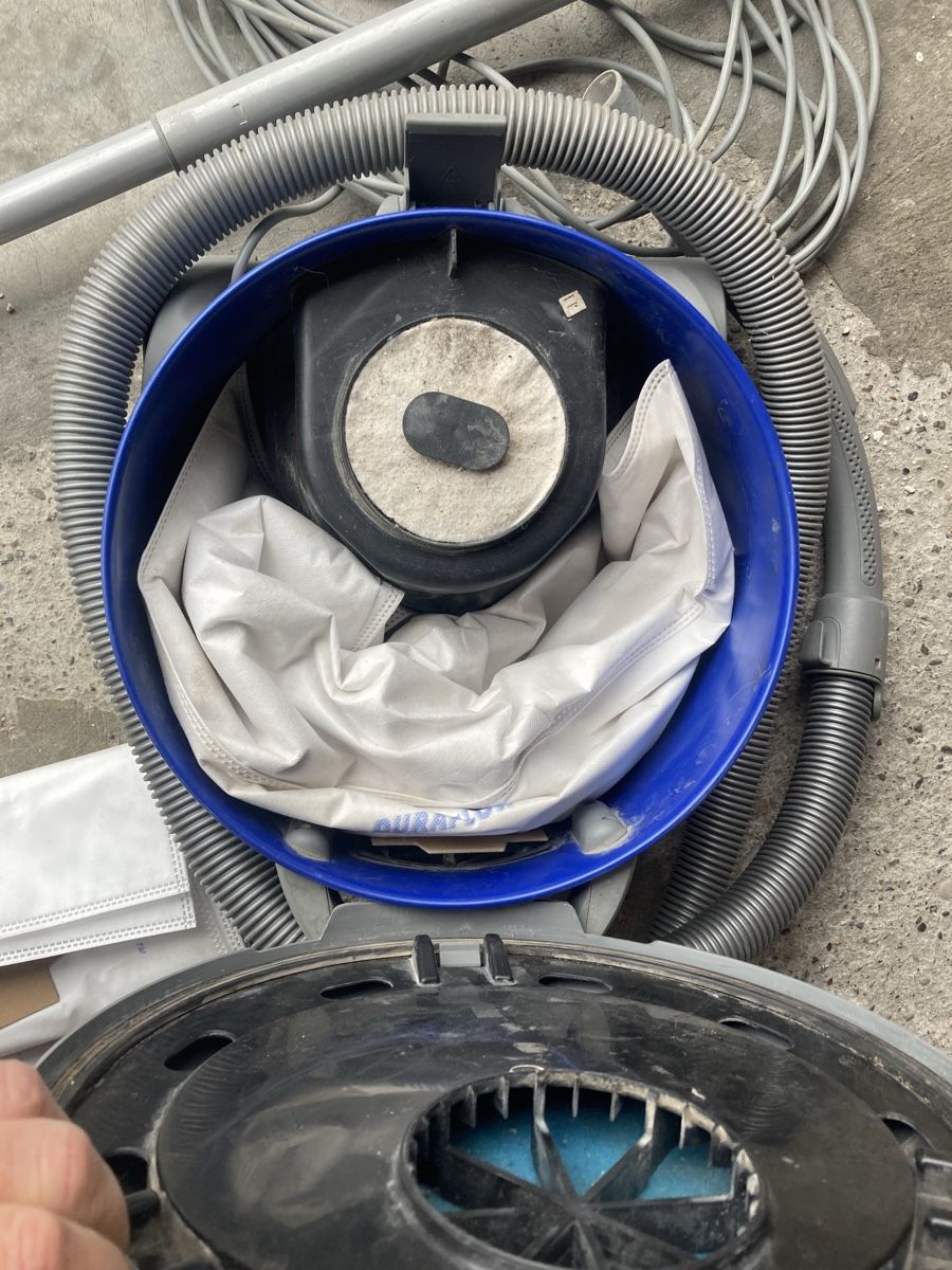Aspirapolveri & Accessori: STAUBSAUGER ELEKTROLUX PRO Z951 – Usato da Bottmingen venduto da Surubi 3