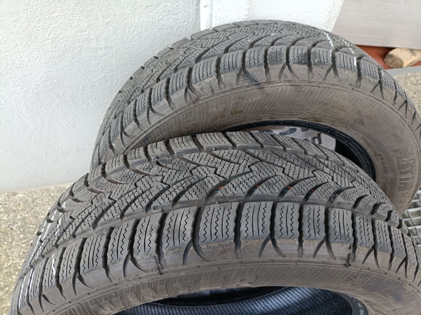 Altro in Scrittura & Disegno: Winter Pneu 4 Stk. 185/60 R15 – Usato da  venduto da  1