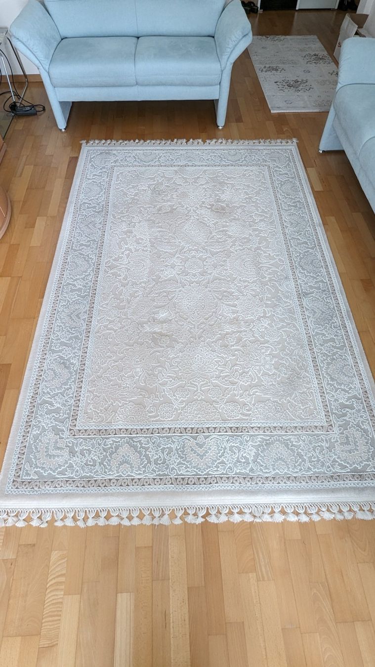Tappeti: Teppich mit Blumenmuster in Cremefarben 160cm x 230cm – Usato da Steinach venduto da THyollari 2