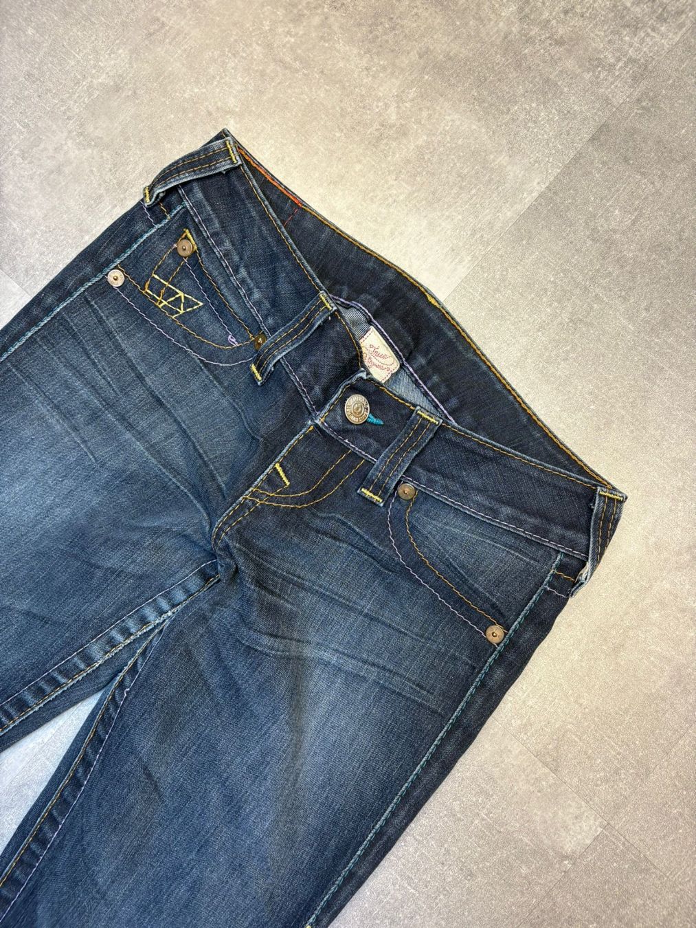 True Religion Jeans: True Religion Bootcut Jeans - Grösse M/28 – Nuovo (secondo la descrizione) da Werdenberg venduto da hase.vintage 3