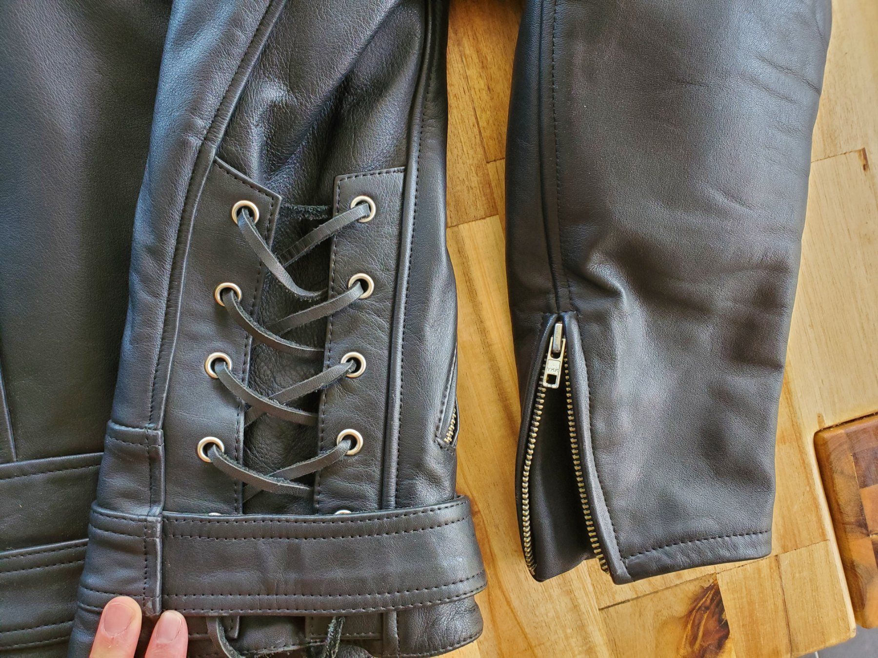 Lotti di vestiti: Motorrad Jacke, Hose, Stiefel Leder – Usato da Schwarzsee venduto da dergli01 7