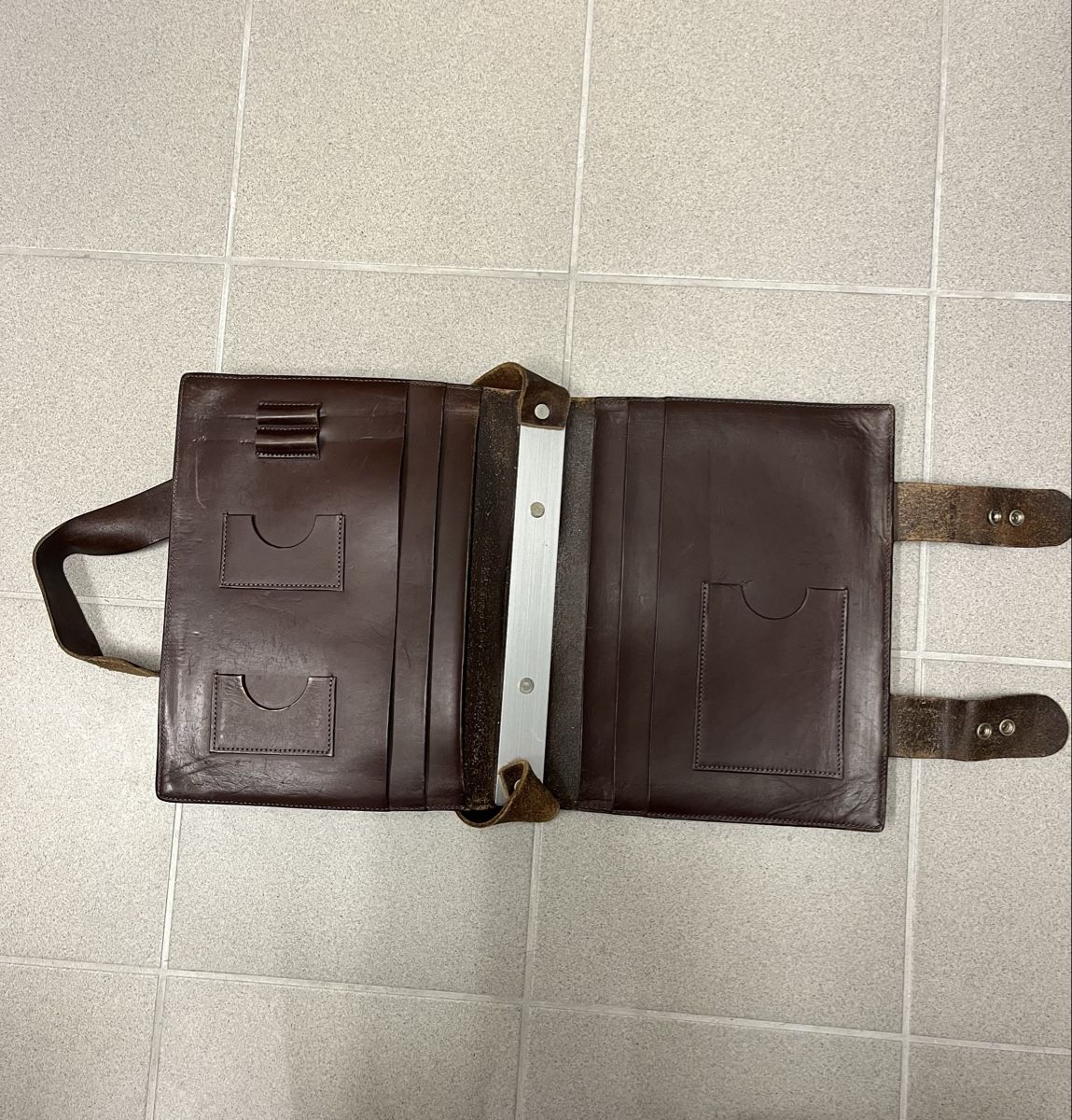 Borse: LEDERMAPPE HANDMADE A4 FORMAT – Usato da Thun venduto da fioruccio 2