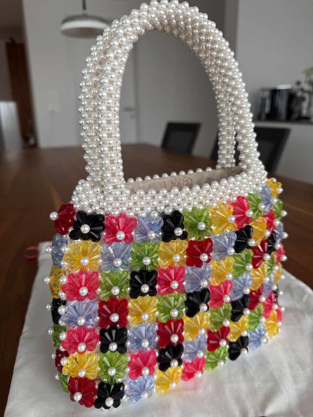 Borse da donna: Shrimps Avery Designer Perlen Tasche Multicolor – Nuovo (secondo la descrizione) da Cham venduto da Maya.B.