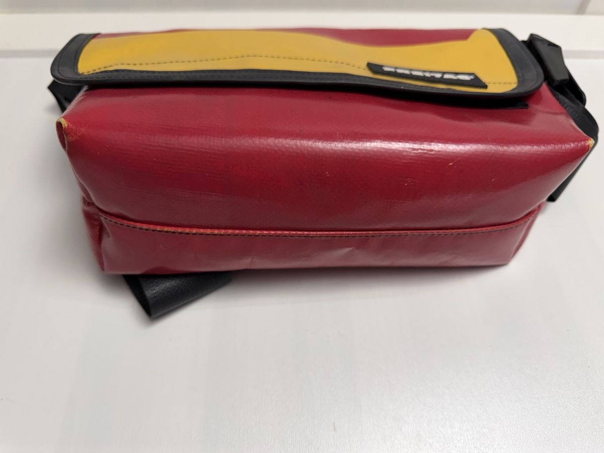 Freitag Taschen: FREITAG F41 HAWAII FIVE-0 – Gebraucht aus Brügg BE von Goob 2