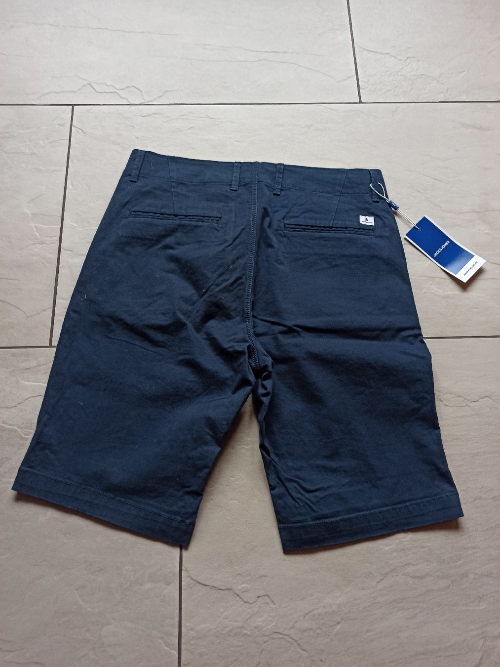 Jack & Jones Pantaloni: Kurze Hose JACK AND JONES. – Nuovo (secondo la descrizione) da Niederwil AG venduto da Nioc28 1