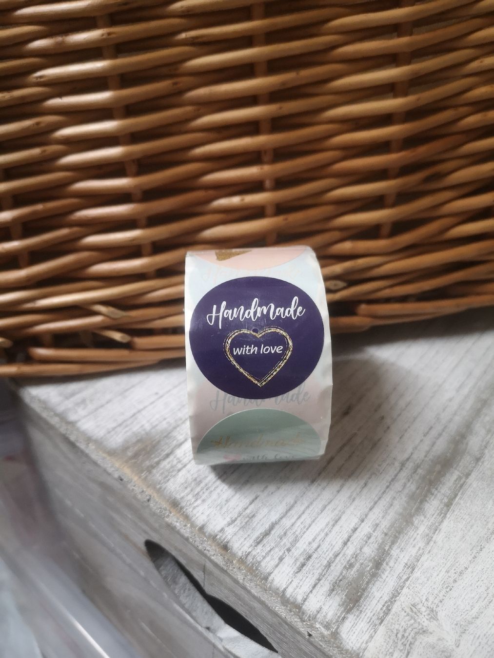 Sticker: Handmade Stickers 3 farbig Rolle 3.8 cm – Nuovo e nell'imballaggio originale da Mellingen venduto da Goldenspoon 1