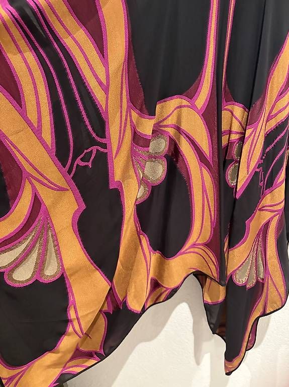 Giacche: Gucci Poncho aus Seide 2014 – Usato da Unterägeri venduto da mar_96hk 3