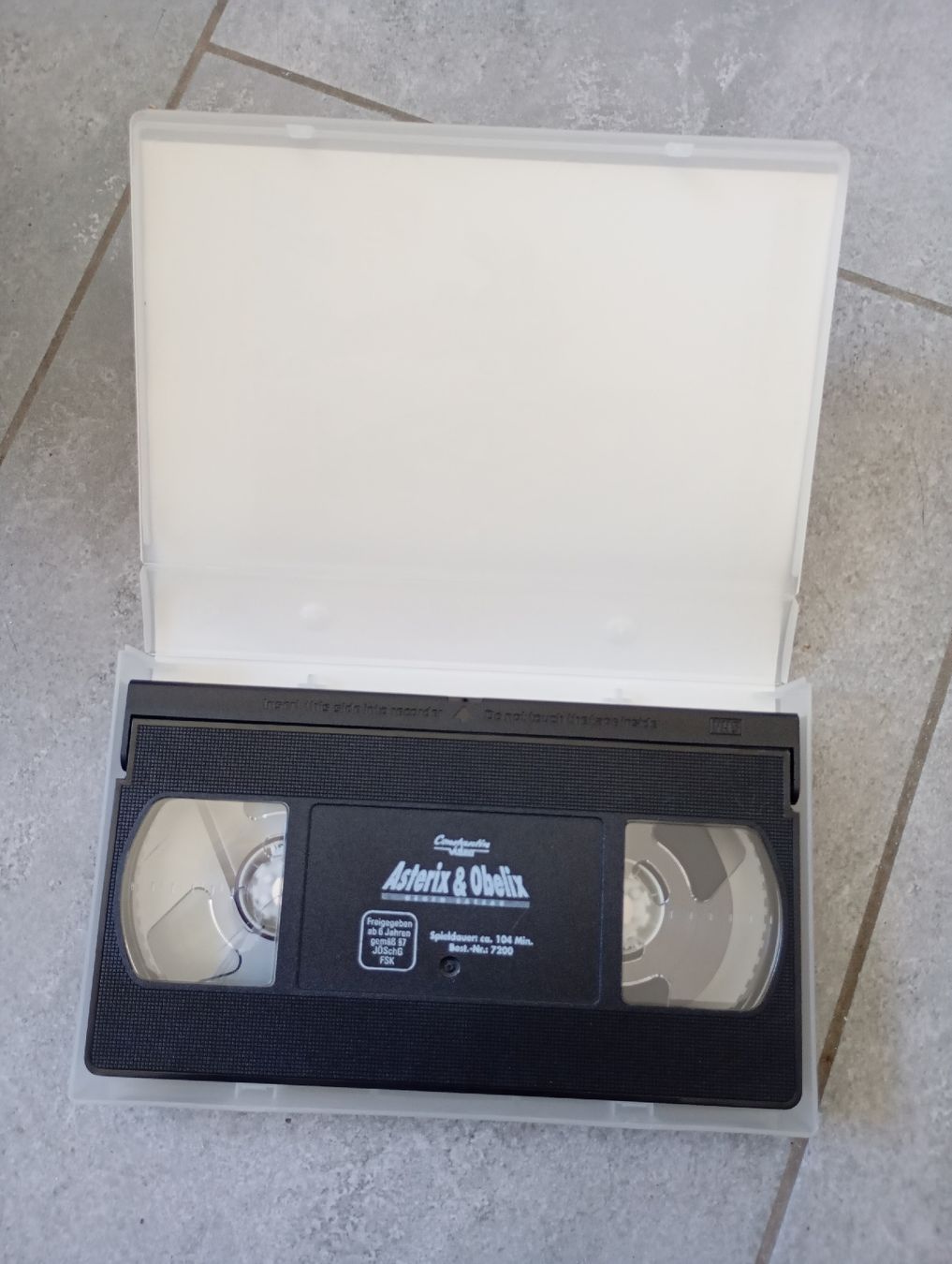 Tutti i VHS: VHS Film Asterix & Obelix gegen Caesar – Usato da Buchrain venduto da larissaa__x 1