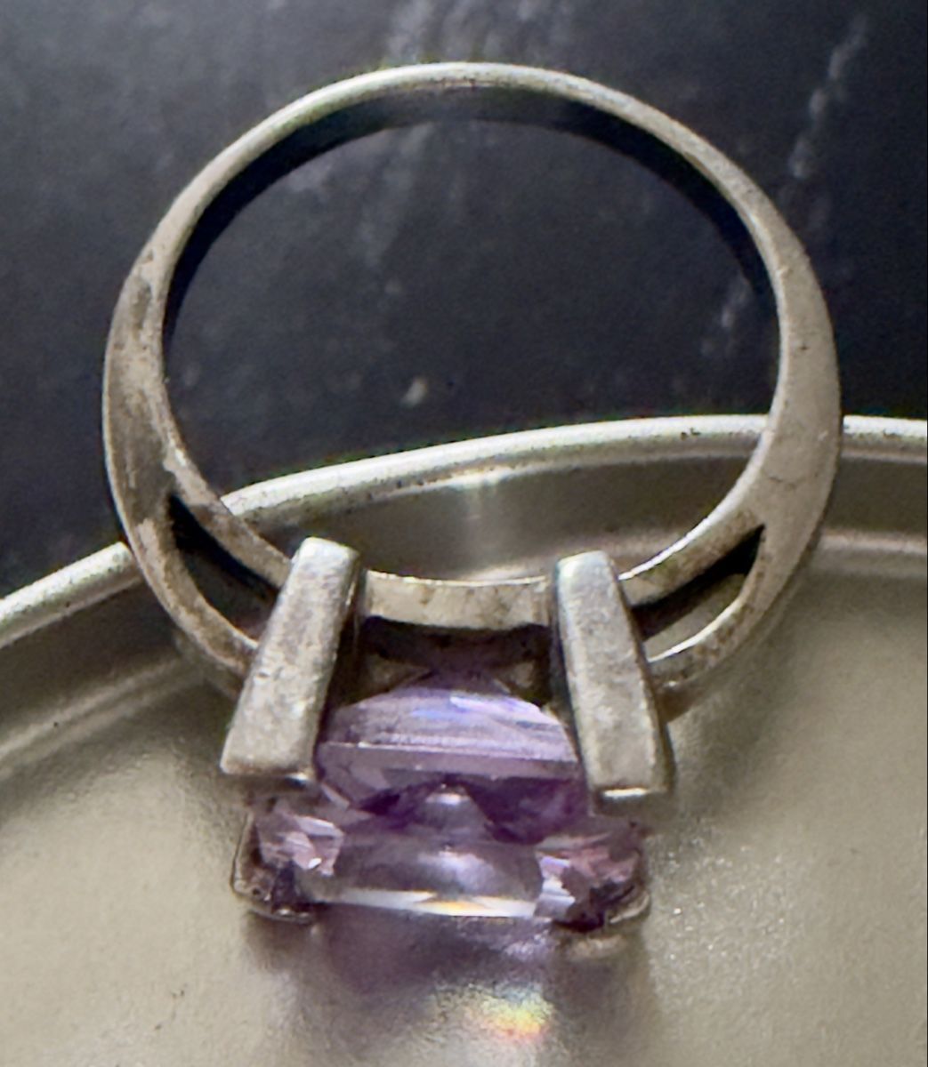 Bagues: Ring Silberfarbig lila Stein  – D'occasion à Widnau par kustercarmen 5