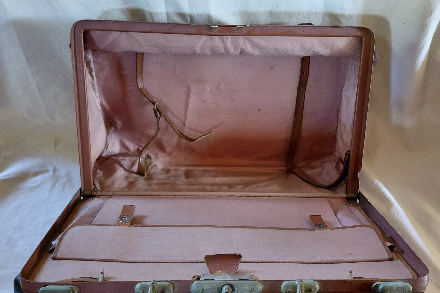 Valigie: Grosse antike lederne Reisetasche – Usato da Trogen venduto da Limboo 7