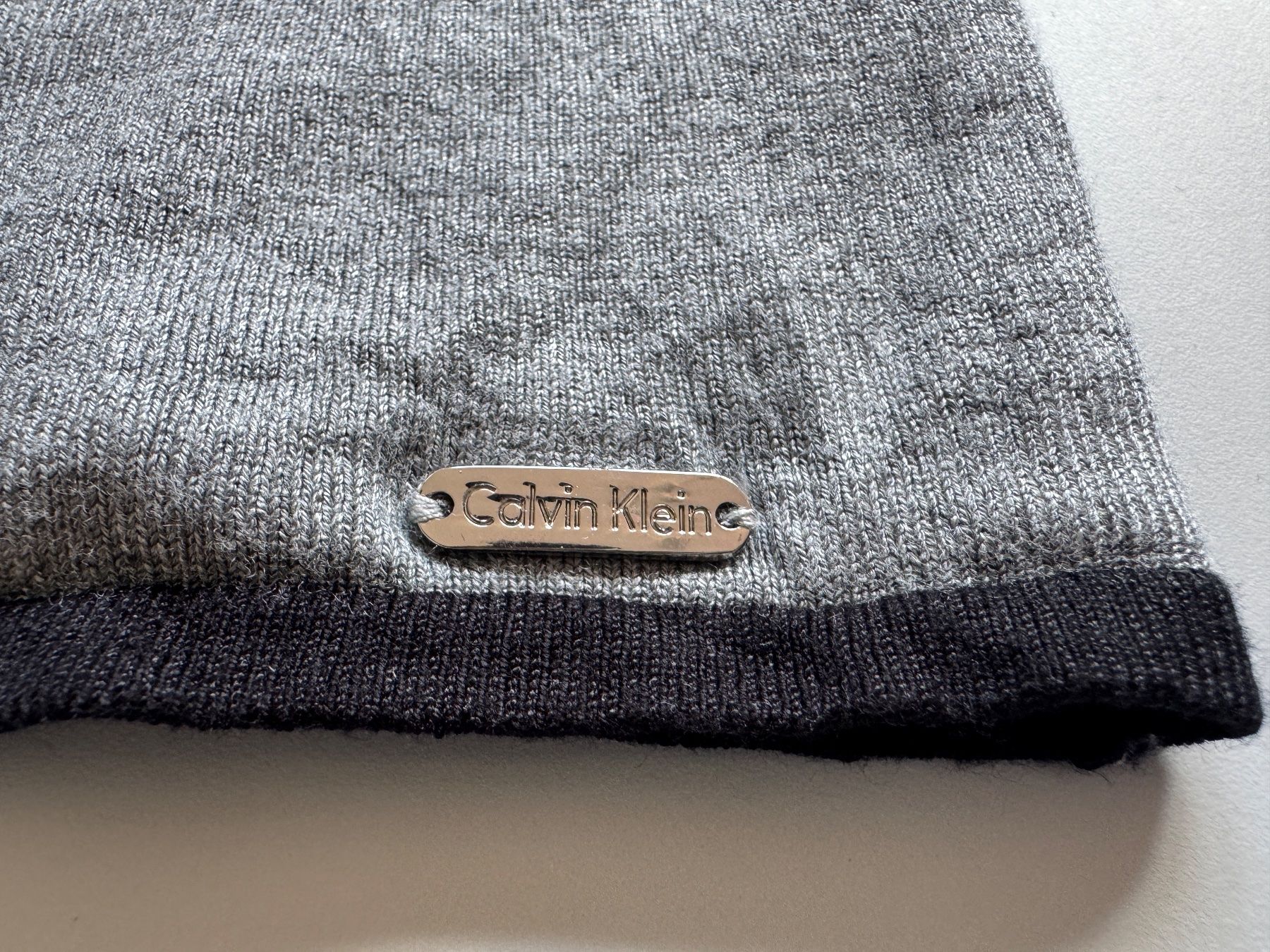 Calvin Klein Maglioni & Felpe: Calvin Klein pullover Women Sz M – Usato da Neuchâtel venduto da _Easy_to_Find_ 1