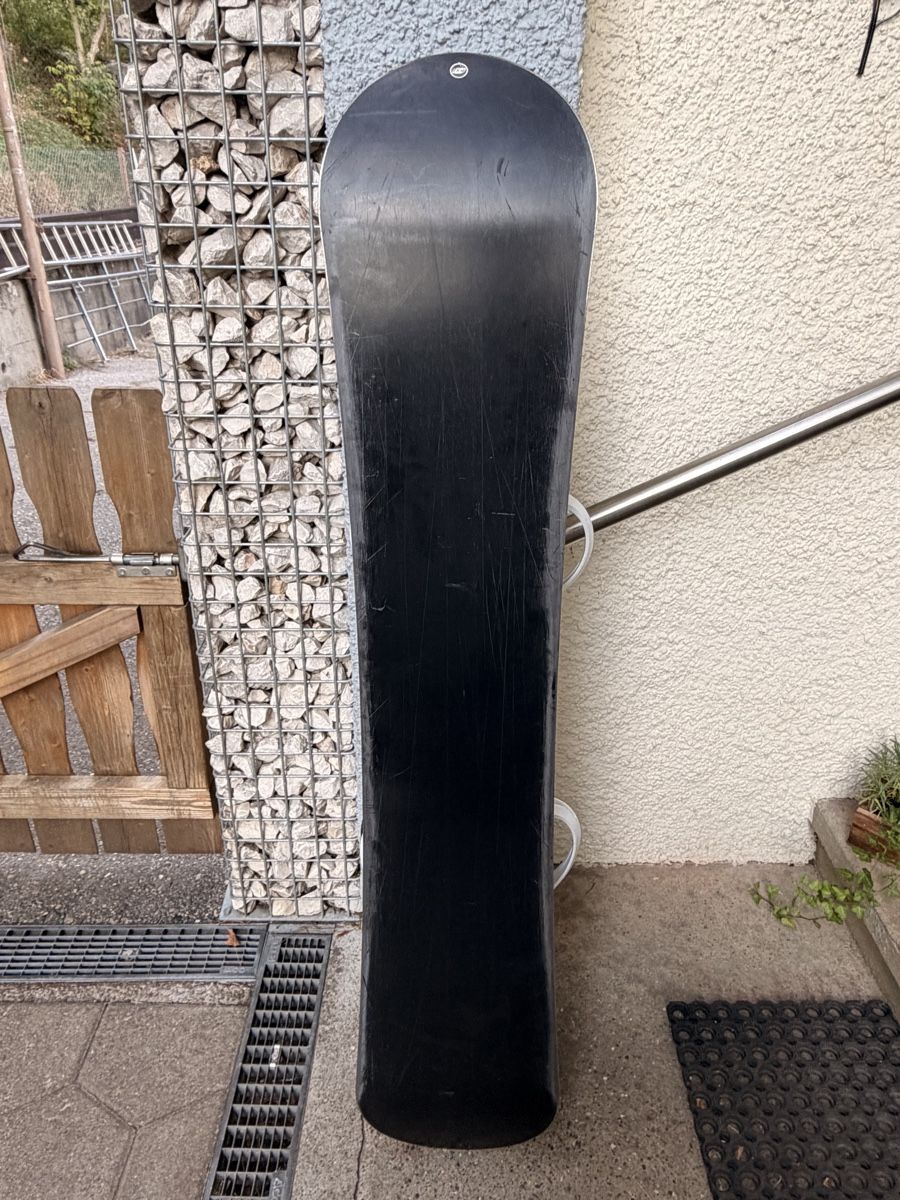 Boards: Snowboard mit Bindung 148cm – D'occasion à Niederbipp par ced_2jtt 1