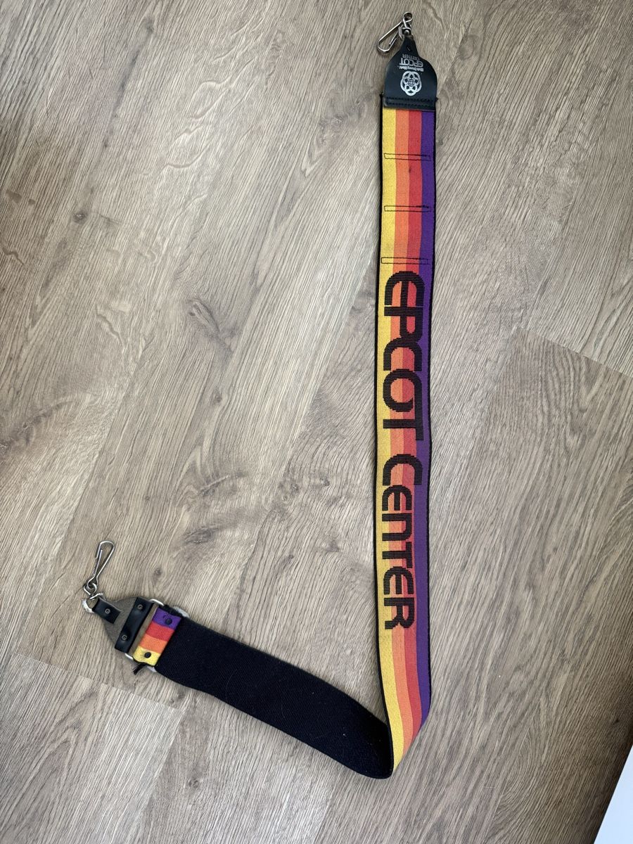 Altri Accessori: Sangle Epcot Center Disney multicolore bon état – Usato da Kloten venduto da Mumiiin 1