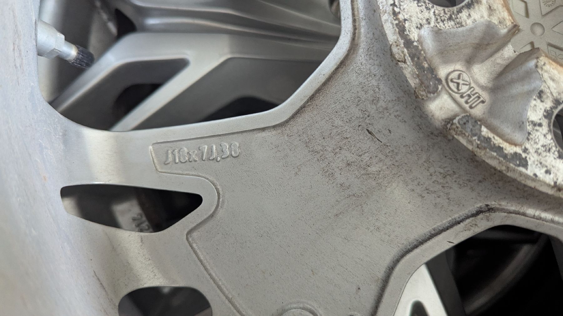 Pneumatici & Ruote complete: Winter Pneu Mitsubishi Outlander  – Usato da Appenzell Steinegg venduto da seb_x7jy 4