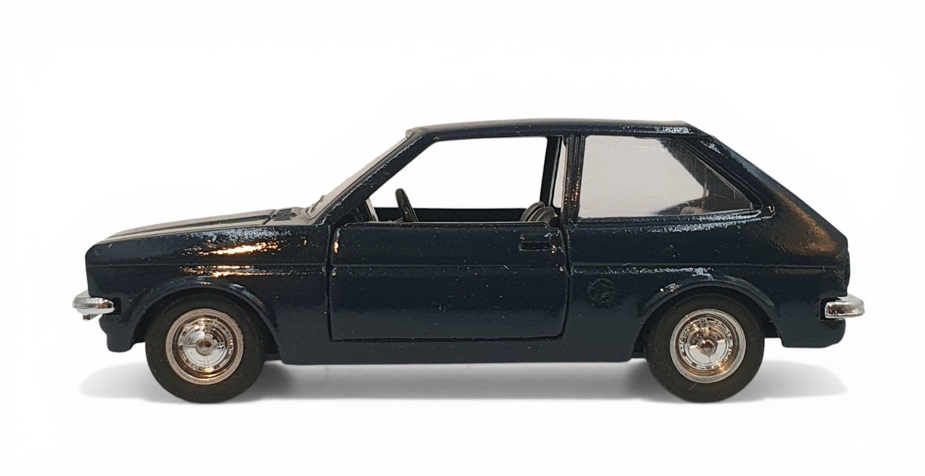 Solido Modellini d'auto: Solido Ford Fiesta – Usato da Rickenbach b. Wil venduto da klassikmarkt.ch 1