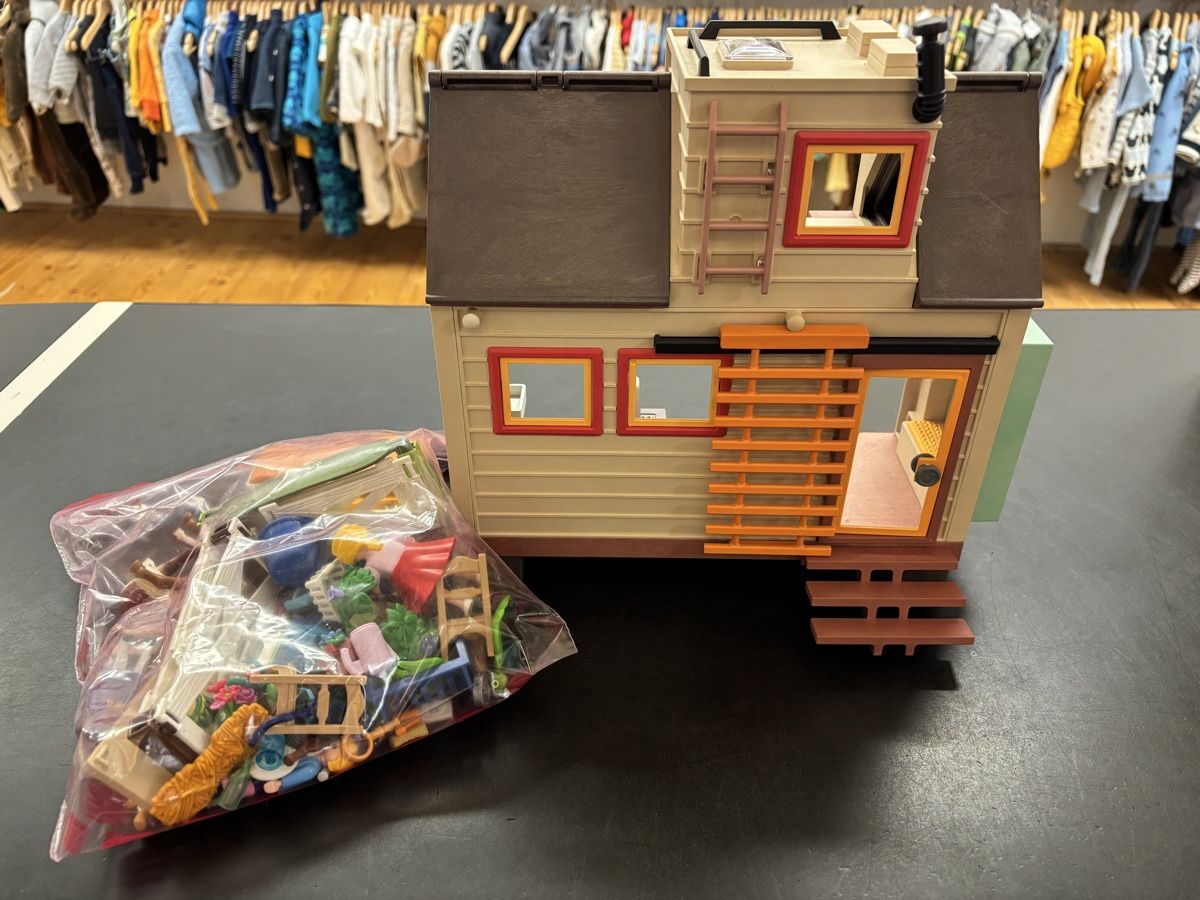 Playmobil Giocattoli: Playmobil Tinyhouse mit Zubehör – Usato da Büren an der Aare venduto da Nikito2001