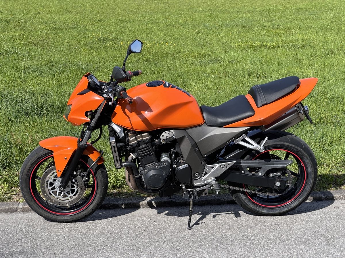 Strasse: Kawasaki Z750 – Gebraucht aus Meggen von  1