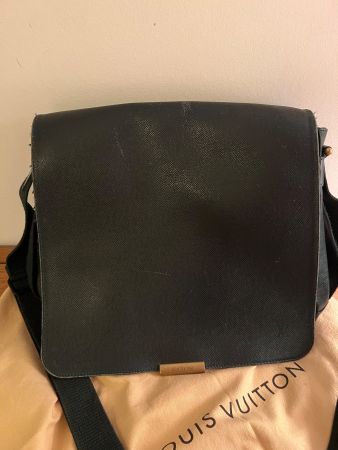 LOUIS VUITTON Crossbody Messenger Bag Tasche Original