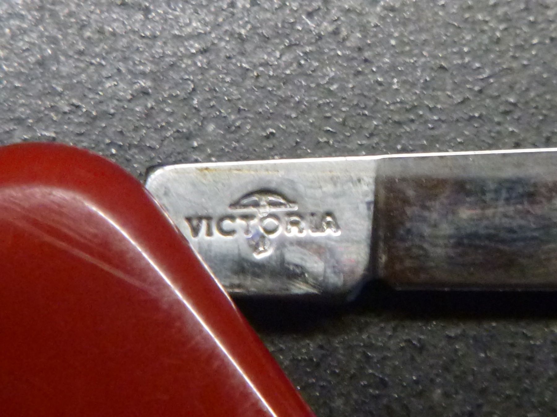 Victorinox Taschenmesser: Taschenmesserchen Victorinox/Victoria – Gebraucht aus Freudwil von Traktor57 3