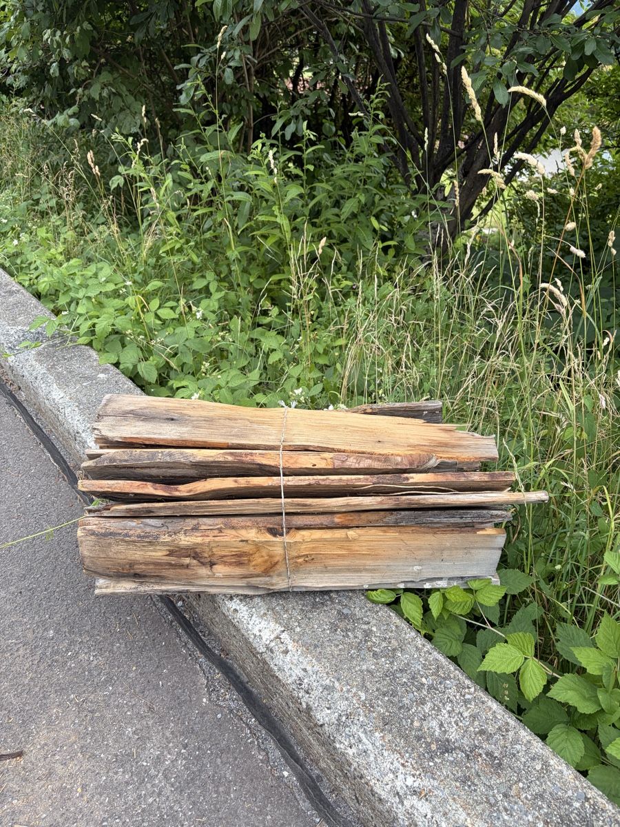 Articles en bois: Alte Holzschindeln – D'occasion à Matten b. Interl par valserma 3