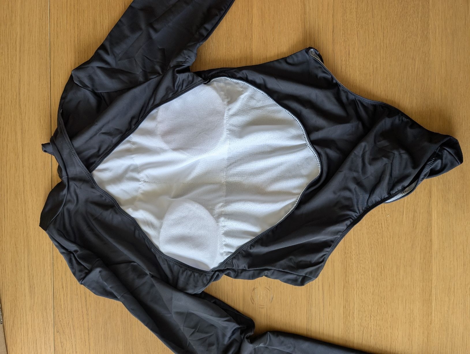 Maillots de bain & Bikinis: Neues Surfbikini  – Neuf avec emballage d'origine à Zürich par Loulou_96 2