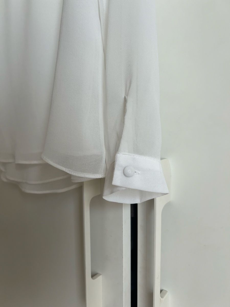 Camicette: Bluse weiss mit Spitze guter Zustand – Usato da Riehen venduto da S______ 3