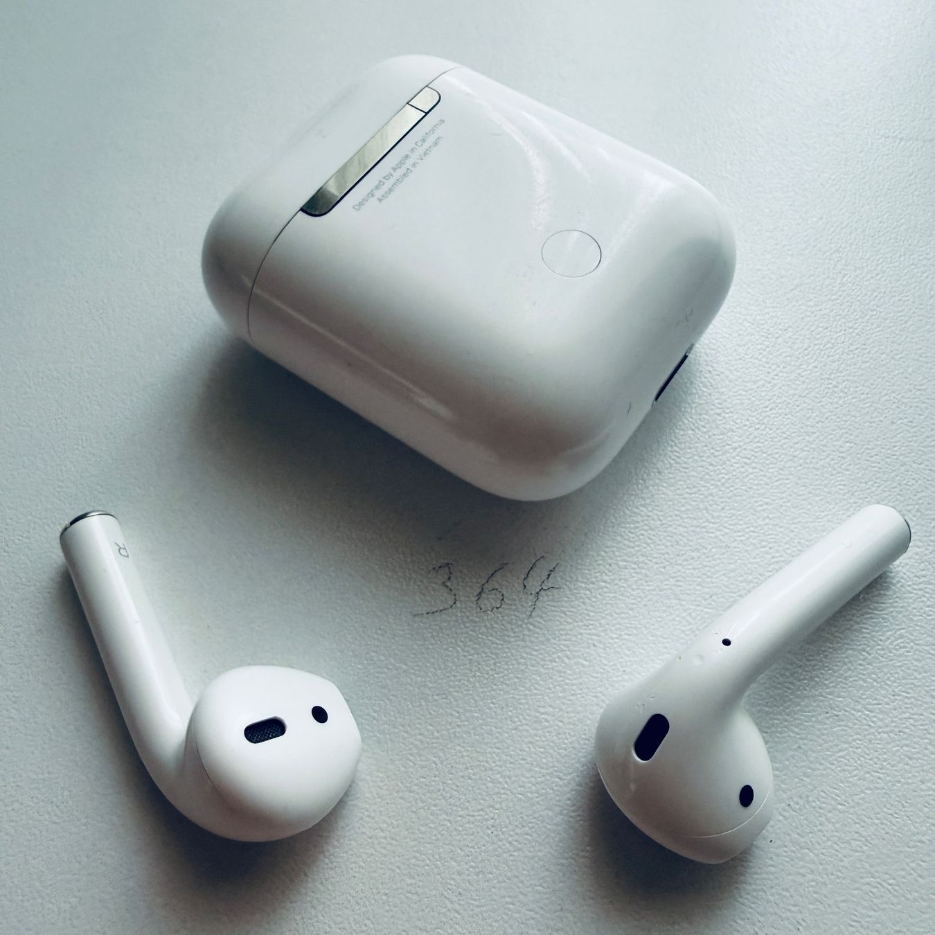 Apple Cuffie: Original Apple AirPods 2 Gen. Wireless Kopfhörer & Case – Usato da Basel venduto da MY.AIRPODS.SHOP 6