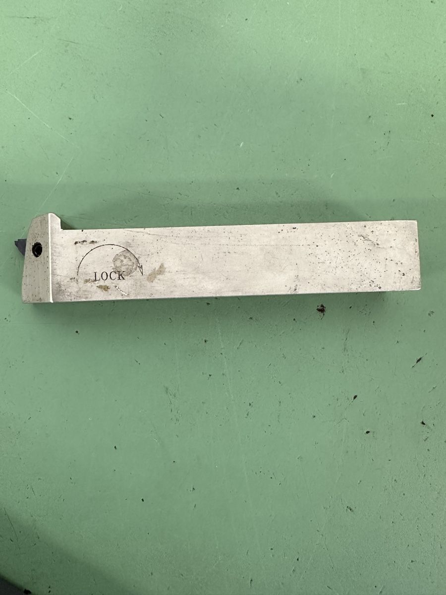 Tutti gli attrezzi: Drehhalter, Iscar Pentacut Insert Set PCHL 20-24 + Inserts – Usato da Aarberg venduto da SNMachines 1