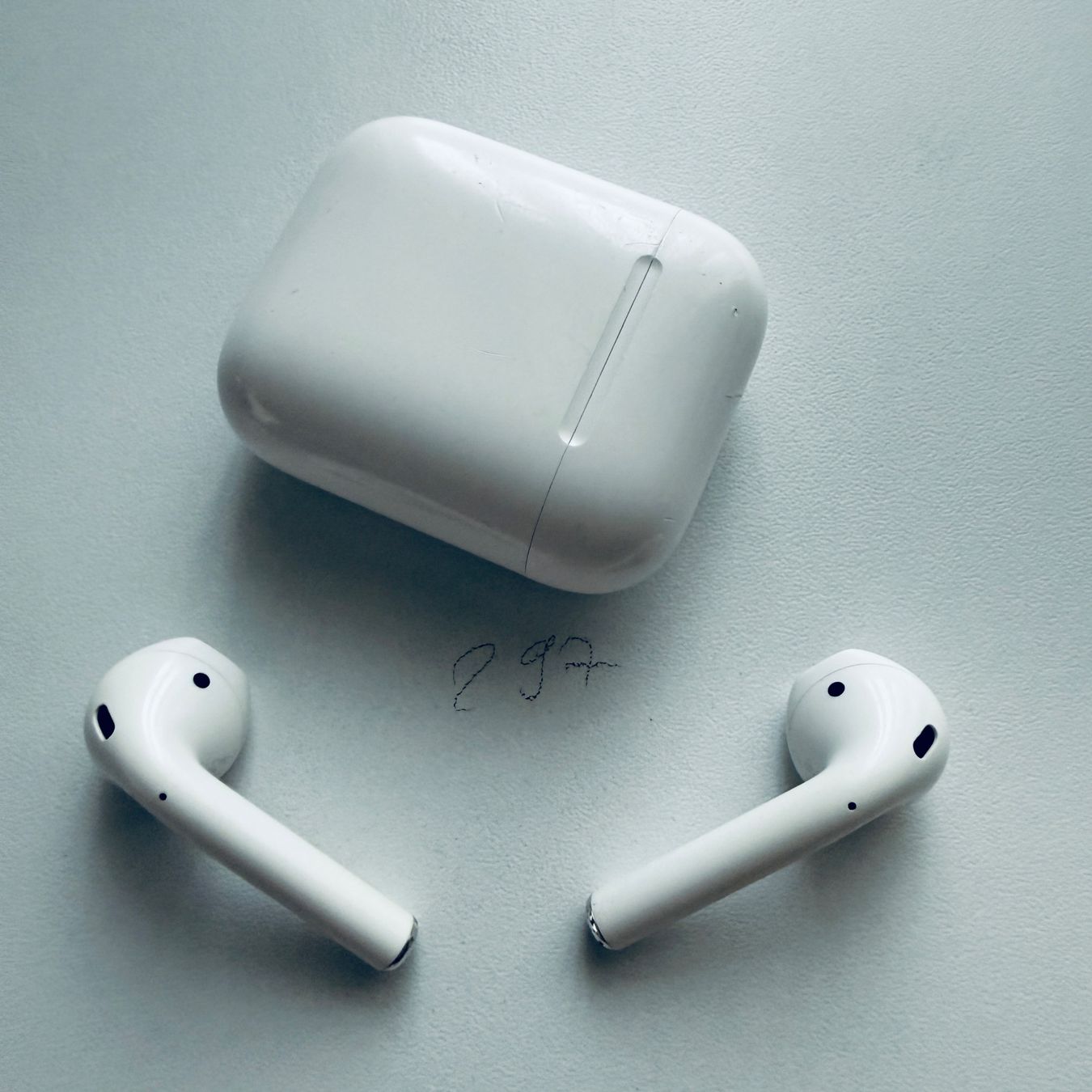 Apple Cuffie: Original Apple AirPods 2 Gen. Wireless Kopfhörer & Case – Usato da Basel venduto da MY.AIRPODS.SHOP 7
