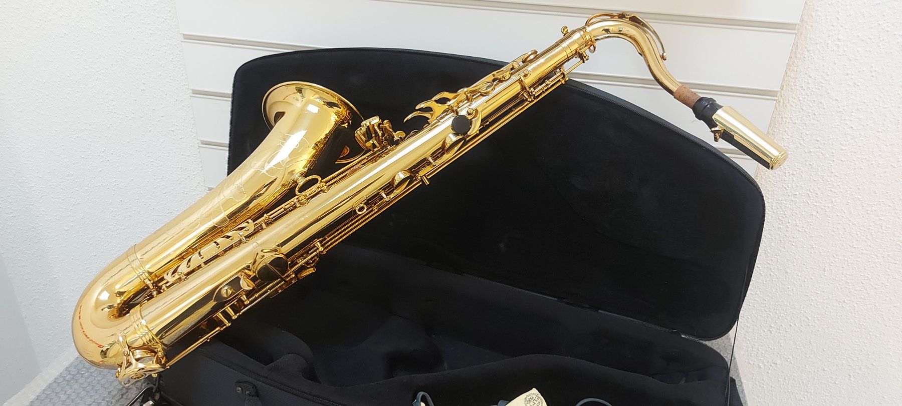 Selmer Strumenti musicali: Selmer Reference 54 Tenor Saxophone gold lacquer engraved – Usato da Glattbrugg venduto da Swissmusik 6