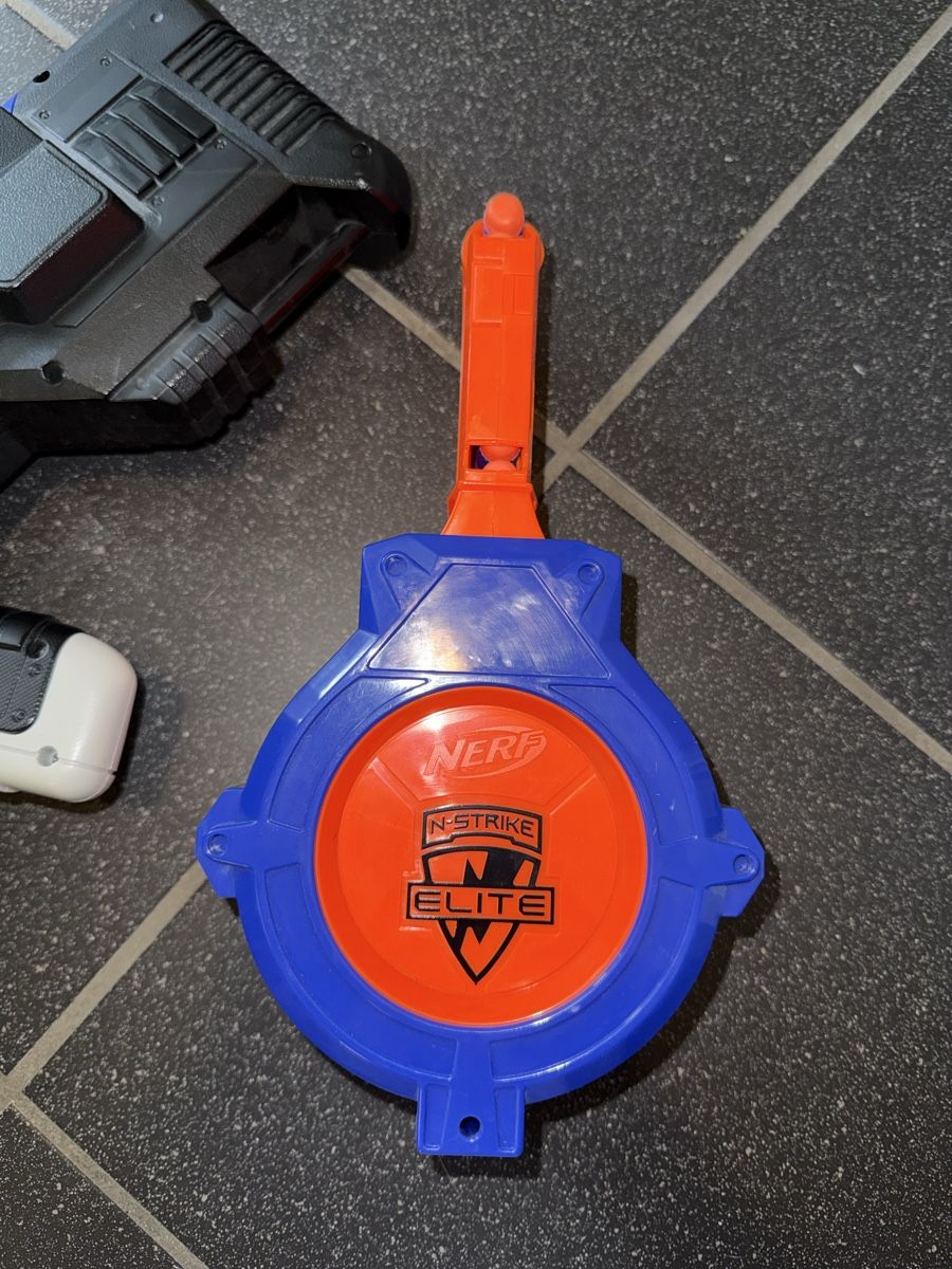 Nerf Jouets: Nerf Infinus + 30 Pfeile – D'occasion à Eglisau par Luzy67 6