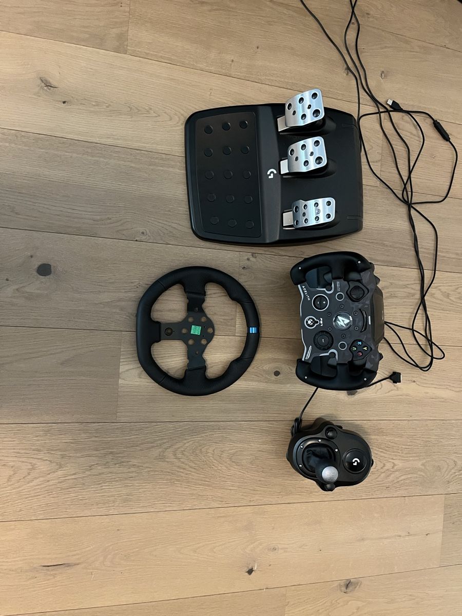 Logitech Manettes: Logitech G923 SE set mit Acelith Gt racing mod – D'occasion à Winterthur par O2cando2