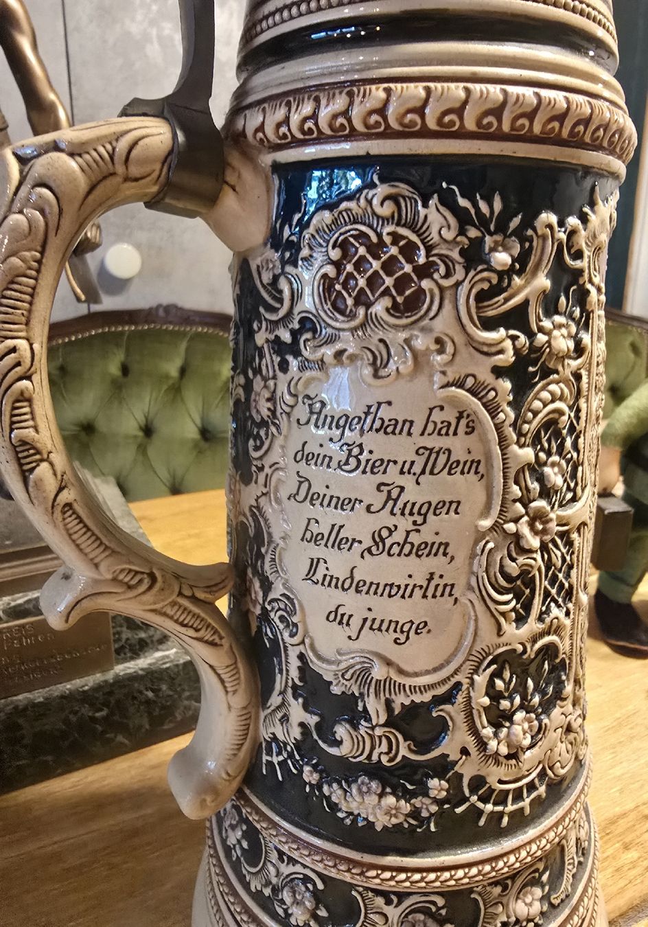 Bicchieri: Bierkrug Keramik mit Zinndeckel 2l – Usato da hinwil venduto da Perlinchi 1