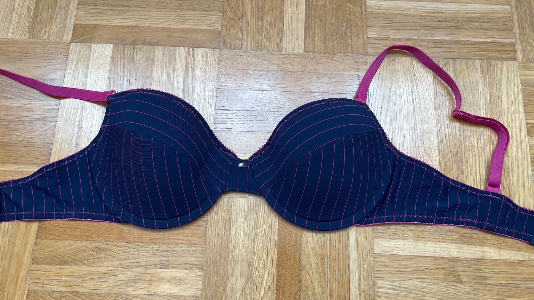 Tommy Hilfiger Altra biancheria intima: Tommy Hilfiger BH 75B – Nuovo (secondo la descrizione) da Rüfenacht BE venduto da Anele_13 4