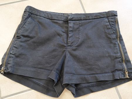 AMISU Damen Shorts schwarz Groesse 34 guter Zustand