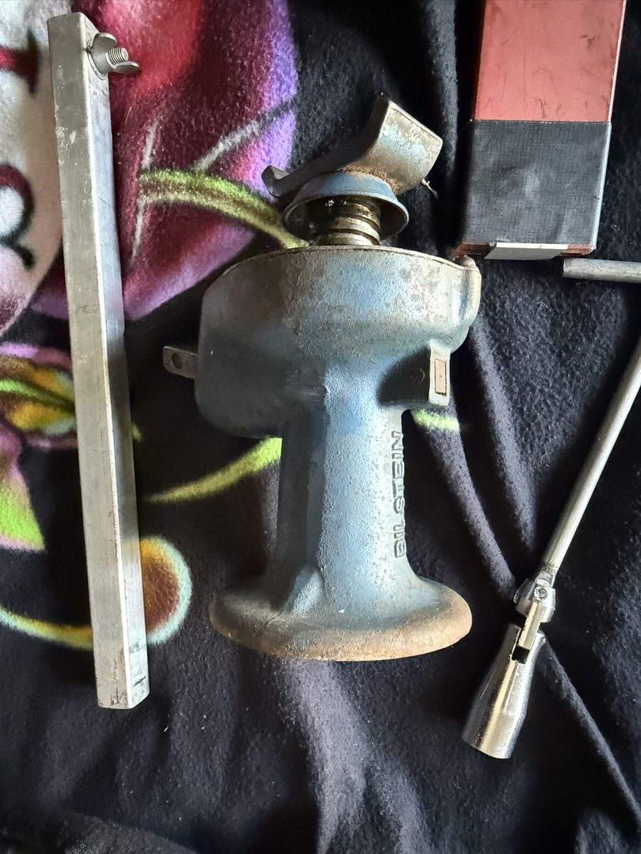 Tutti gli attrezzi: Bilstein Wagenheber Werkzeug mit Kurbel – Usato da Steffisburg venduto da DarkBricks 1