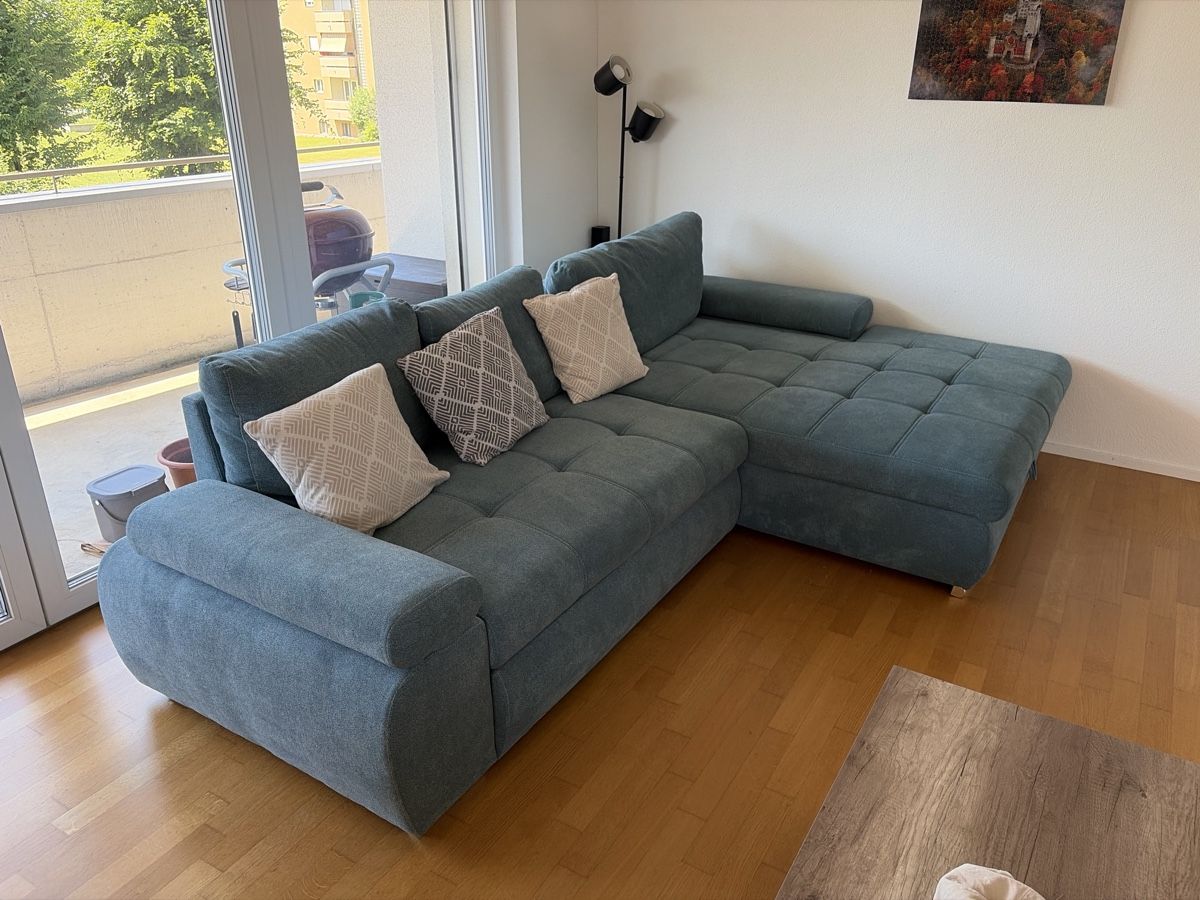 Sofas: Ecksofa Carryhome Stoff blau mit Bettfunktion – Gebraucht aus Rothenthurm von Tango-12 1