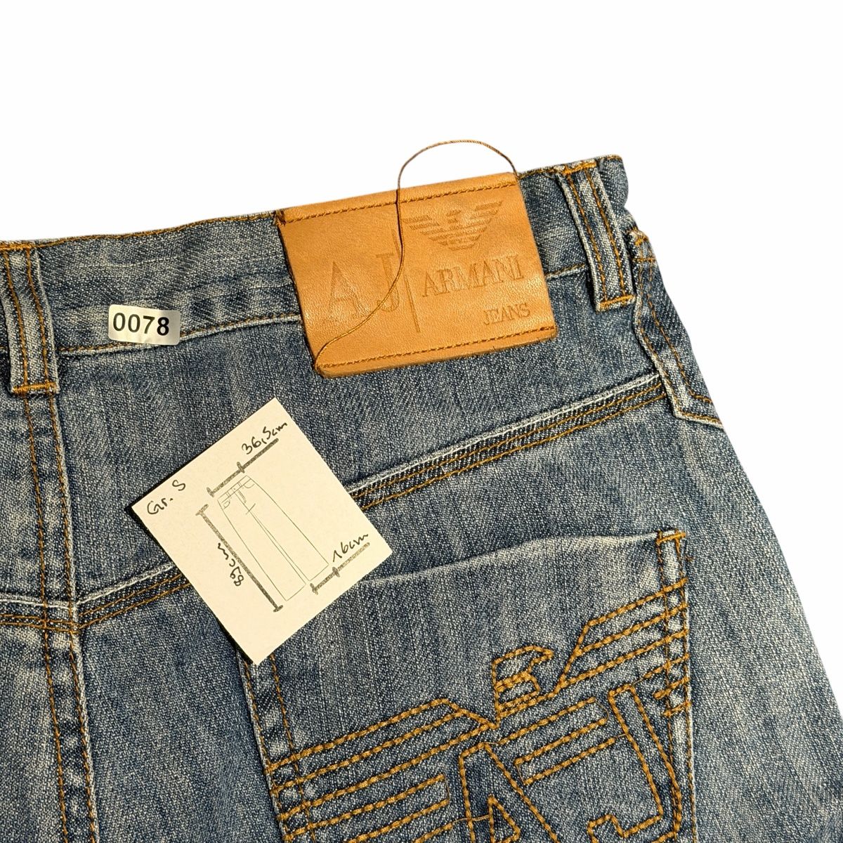 Armani Jeans: Armani Jeans  – D'occasion à Thalheim par 84B 2
