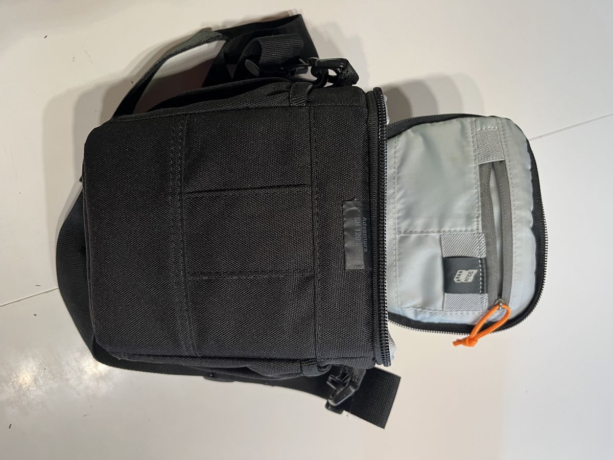 Lowepro Taschen: Lowepro Fototasche klein – Gebraucht aus Naters von sindu80 3